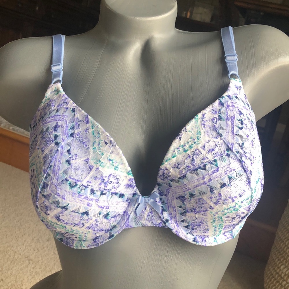 VICTORIA’S SECRET LINED PERFECT COVERAGE BRA - Picture 1 of 3